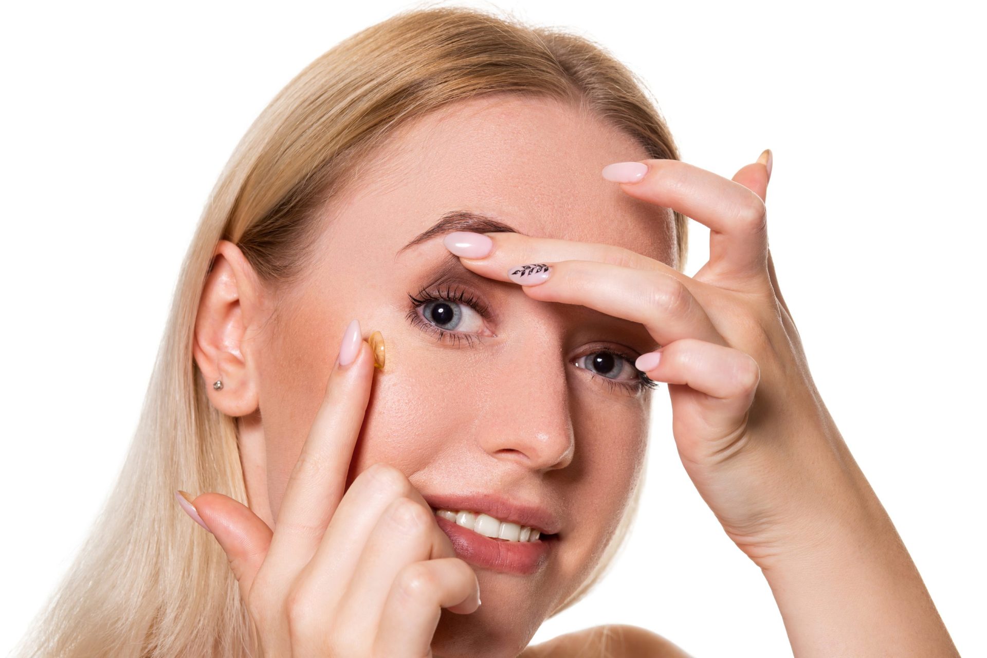 Tem como levantar as pálpebras sem cirurgia? Descubra aqui
