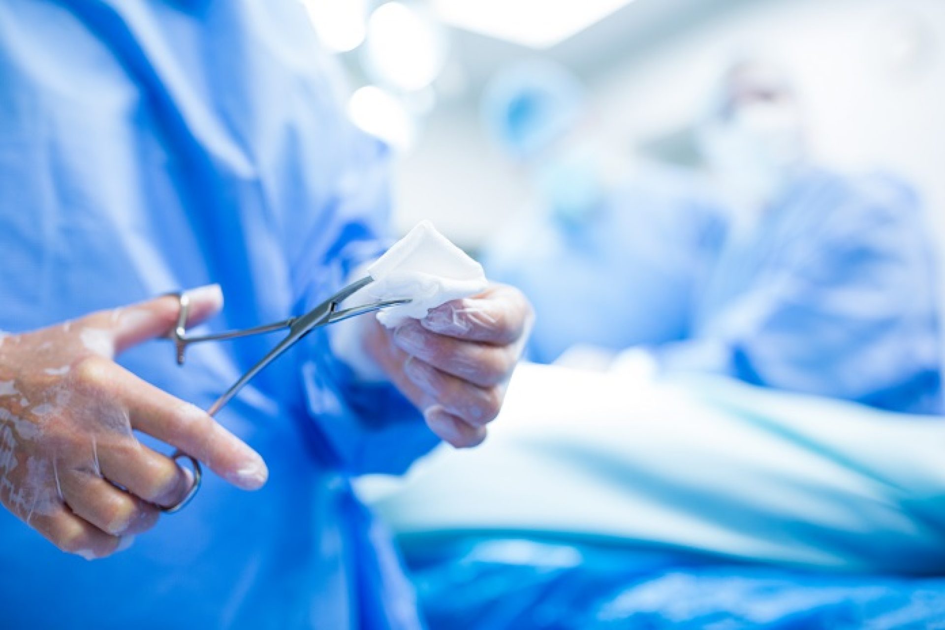 nao-fazer-apos-a-blefaroplastia - Foto: Freepik